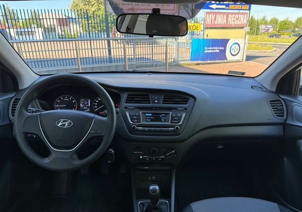 Hyundai i20 cena 42500 przebieg: 80900, rok produkcji 2018 z Żukowo małe 121